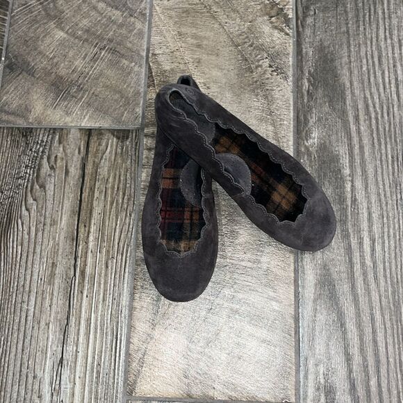 Born suede leather scalloped flats - Picture 2 of 4